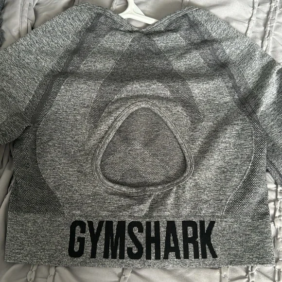 GYMSHARK TOP - Picture 3 of 3